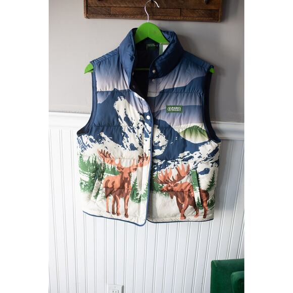Urban Outfitters Parks Project Wild Moose Printed Puffer Vest Large NWT - Picture 3 of 4